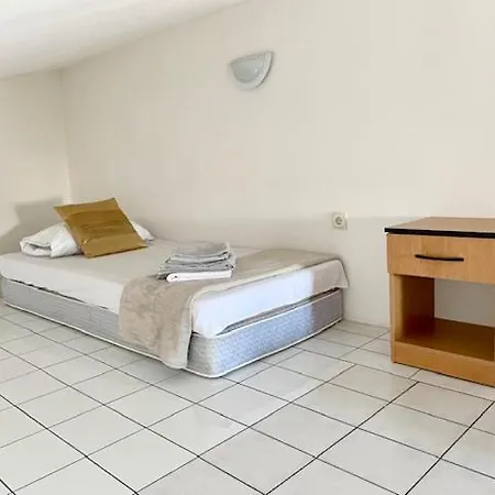 Apartment Big First Floor Near Arena And Centre
